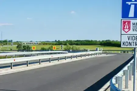 Τα πλεονεκτήματα και τα μειονεκτήματα των αυτοκινητοδρόμων