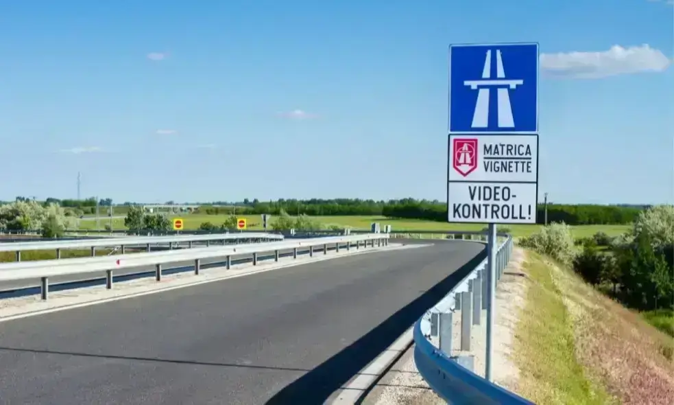 Dálniční známka pro Českou republiku 2024.