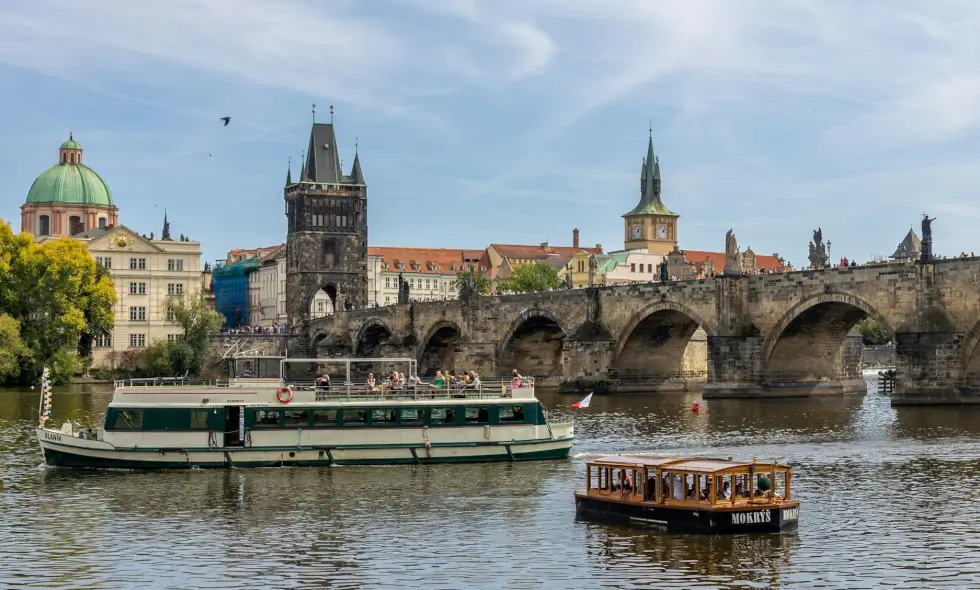 Інформація про чеські віньєтки для автомагістралей та їх придбання на 2025 рік