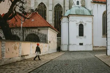 Výhody nákupu a použití slovenské dálniční známky